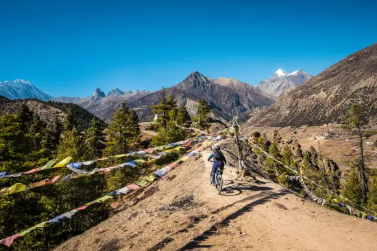 Na bicykli okolo Annapurny